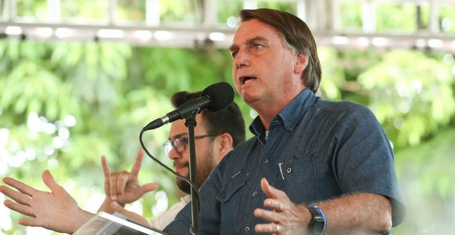Bolsonaro: Congresso deve aprovar logo projeto de regularização fundiária