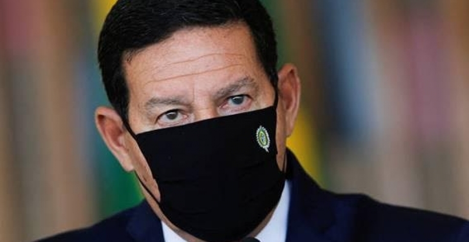 Mourão lamenta ausência de Salles em reunião do Conselho da Amazônia