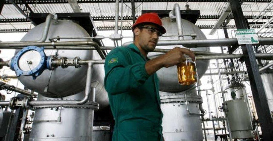 Mistura de biodiesel no diesel será mantida em 10% no 4º bimestre