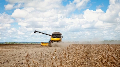 Agronegócio vive boom de investimentos e espalha riqueza pelo interior