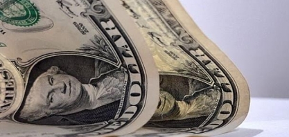 Dólar provoca recuperação dos agrícolas