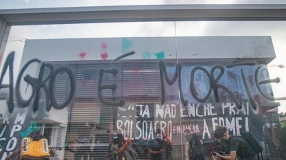 Sede da Aprosoja Brasil é alvo de vandalimos por membros da Via Campesina