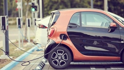 Aposta de investidores no mercado de carros elétricos a célula de etanol