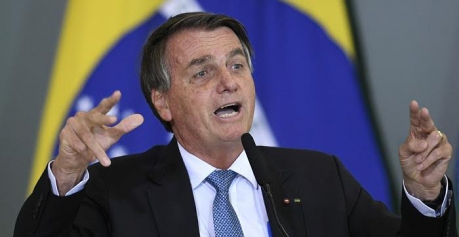 Cientistas renunciam a medalha concedida por Bolsonaro