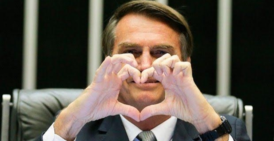 Bolsonaro: Petrobras começará a reduzir preço de combustíveis nesta semana