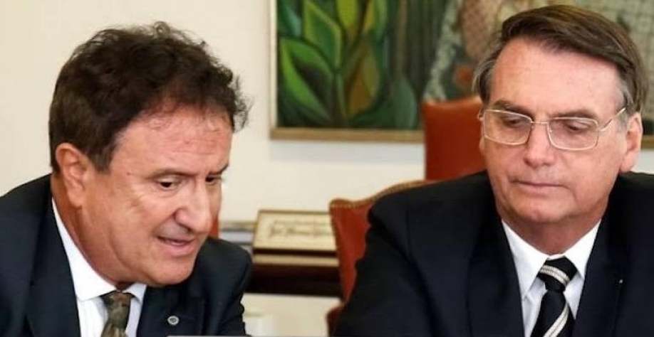 Legenda: O agrônomo Evaristo de Miranda em reunião com o presidente da República Jair Bolsonaro - Alan Abreu/Presidência da República