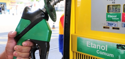 Queda do etanol desacelera para o consumidor e GNV dispara
