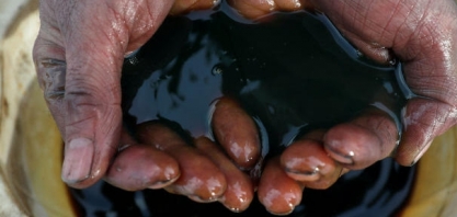 Preços do petróleo dos EUA fecham acima de US$ 90 pela 1ª vez desde 2014