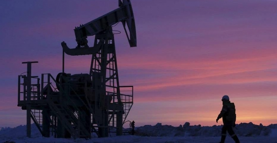 Legenda: Exploração de petróleo na Rússia; sanções impostas por outros países podem afetar escoamento de petróleo russo. Foto: Sergei Karpukhin/Reuters