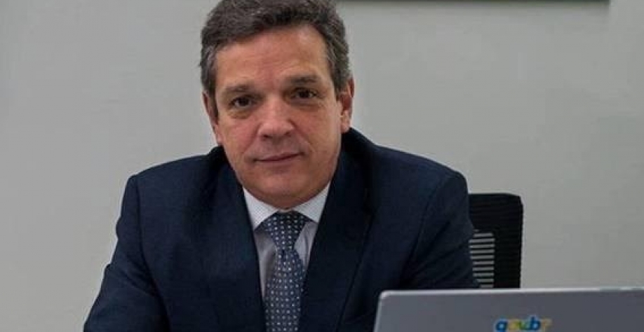 Indicado para Petrobras não tem a qualificação exigida, dizem minoritários