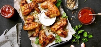 Asa de frango a US$ 34: alimentos nos EUA devem subir ainda mais