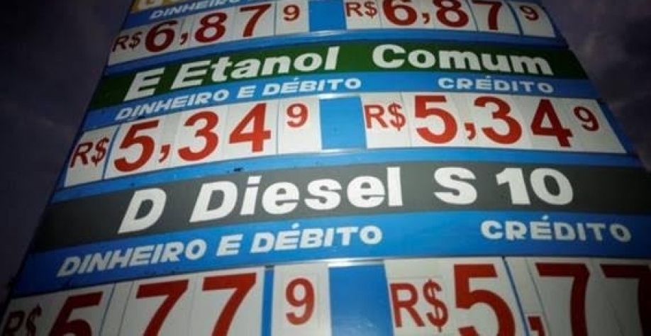 Redução no preço de combustíveis: medida pode não ter efeito desejado