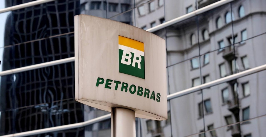 Conselho da Petrobras rejeita pedido do governo para segurar preços