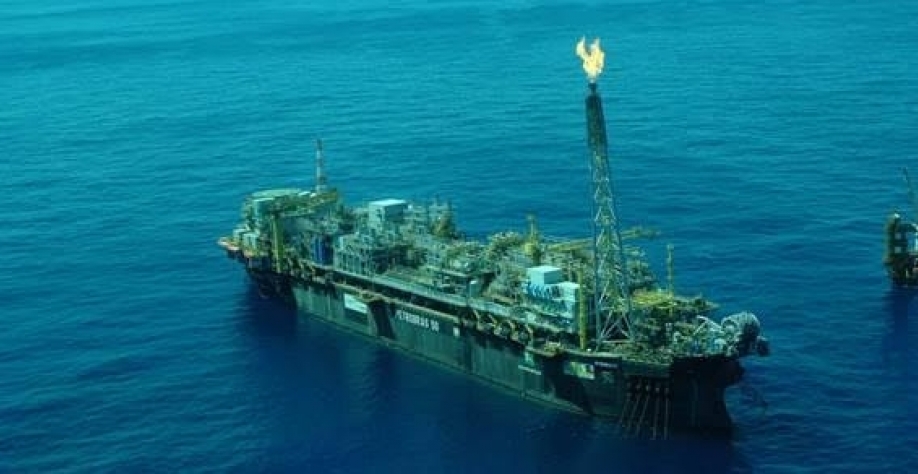 Legenda: O petróleo dos EUA (WTI) para julho expirou na terça-feira, fechando a 110,65 dólares, com um ganho de 1,09 dólar, ou 1% (Imagem: Stéferson Faria/Agência Petrobras)
