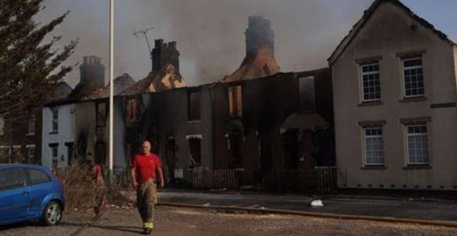 Legenda: Cientista do clima observa elo entre chuvas em Pernambuco que deixaram quase 130 mortos com mudança climática. Imagem TV Brasil