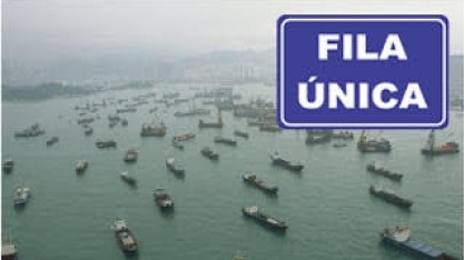 Fila para carregar açúcar no Brasil aumenta