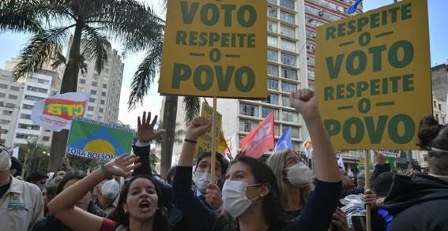 O Brasil voltará a ser o país do futuro? – Por Philipp Lichterbeck