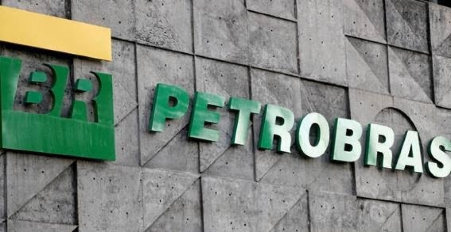 Legenda: Logo da Petrobras em sua sede, no Rio de Janeiro - Sergio Moraes - 16.out.2019/Reuters