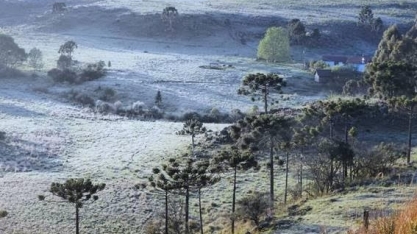 Novembro começa com neve inédita em Santa Catarina