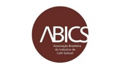 Café solúvel puro, em drinques, em receitas, com leite ou no cappuccino
