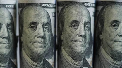 Bolsa tomba e dólar dispara a R$ 5,396 com discurso de Lula e inflação