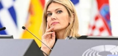 Parlamento da UE remove vice-presidente acusada de corrupção