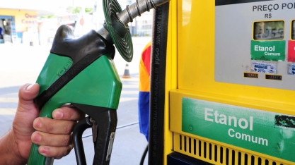 Etanol: Preço cai em 13 Estados e no DF; média nacional recua 1,75%