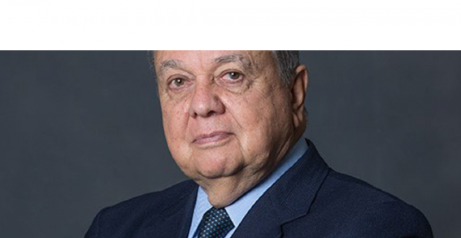 Nada de atirar nas próprias pernas - Por Roberto Rodrigues