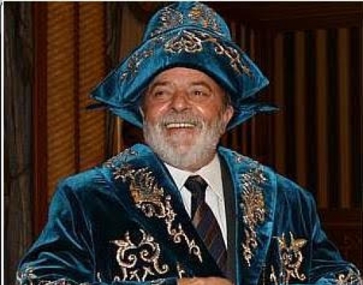 Lula vê 'armação' de Moro em ameaças do PCC