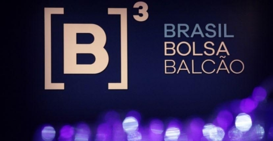Petróleo e arcabouço fiscal derrubam Ibovespa