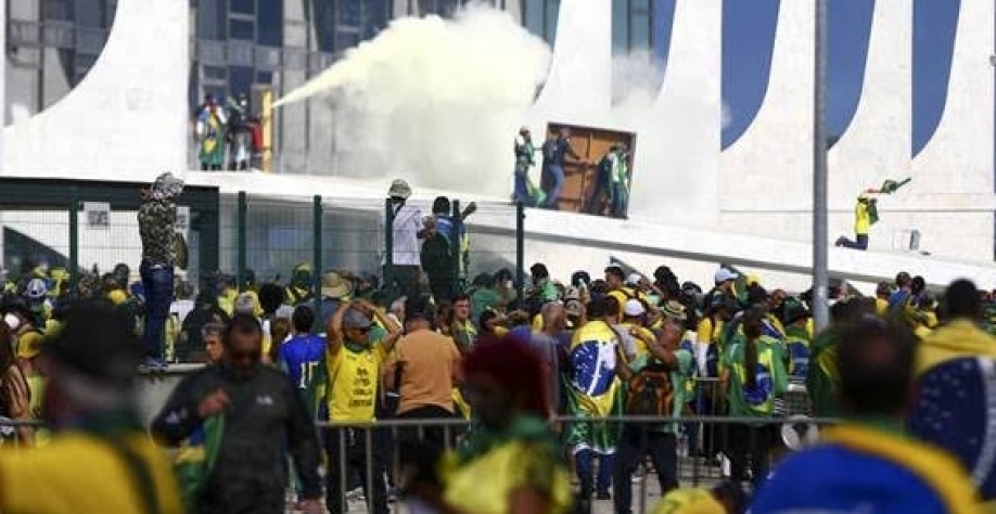 Manifestantes golpistas invadiram áreas do Congresso, do Planalto e do STF em 8 de janeiro - Marcelo Camargo-8.jan.23/Agência Brasil