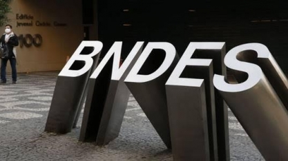 BNDES anuncia linha de R$ 2 bi do crédito rural para operações em dólar