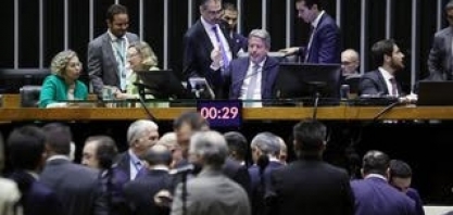 Governo Lula tentou impor lei da censura e sofreu derrota maciça na Câmara