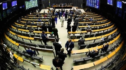 Venda de crédito de carbono em concessões florestais é aprovada no Senado