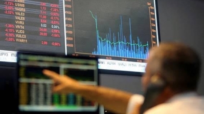 Dólar e Bolsa fecham em queda após elevação de juros nos EUA