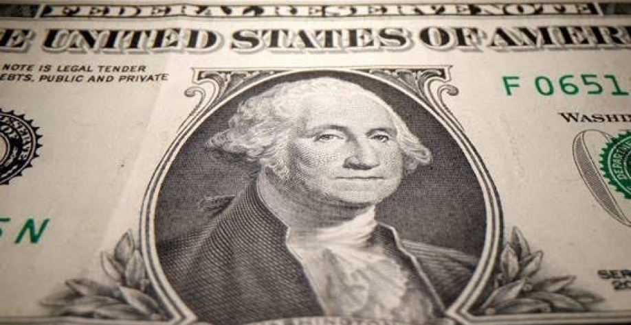 Dólar volta a R$ 5 após indicação de Galípolo ao BC; Bolsa fecha em alta