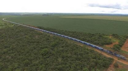 Ferrovia Norte-Sul é entregue após quase 4 décadas