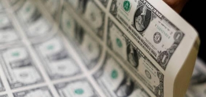 Bolsa cai 0,33% e dólar fecha cotado a R$ 4,862