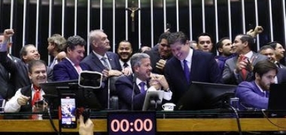 Agro, educação e saúde terão alíquota 60% menor na reforma tributária