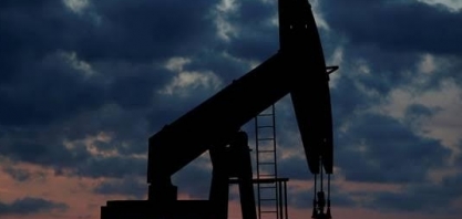 Petróleo modera suas perdas após relatório de reservas dos EUA