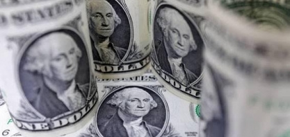 Dólar sobe a R$ 4,894 e Ibovespa cai 0,10%