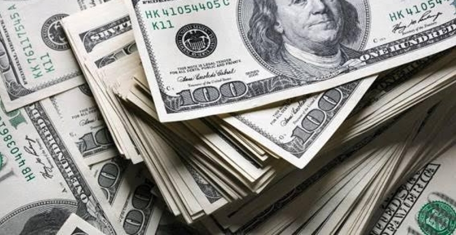 Bolsa sobe 1,97%, e dólar fecha a R$ 5,197 após desânimo com juros nos EUA