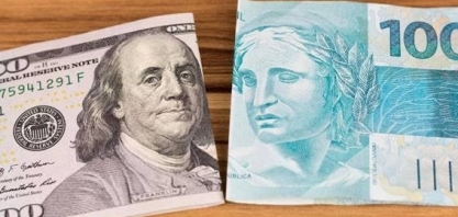 Bolsa tem 9ª queda seguida; dólar sobe a R$ 4,904