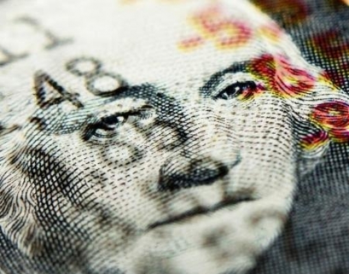 Dólar cai 0,48% e vai a R$ 4,876; Bolsa fecha em queda de 0,89%