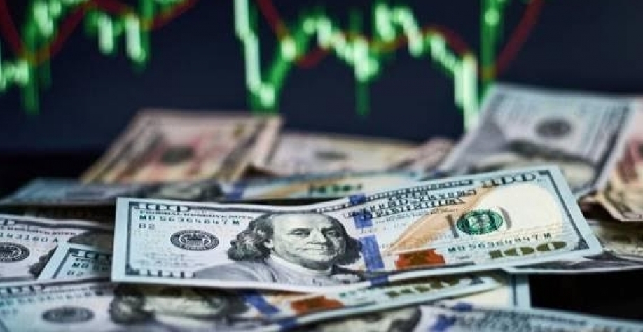 Bolsa sobe 1,86% após PIB melhor do que esperado; dólar fecha a R$ 4,941