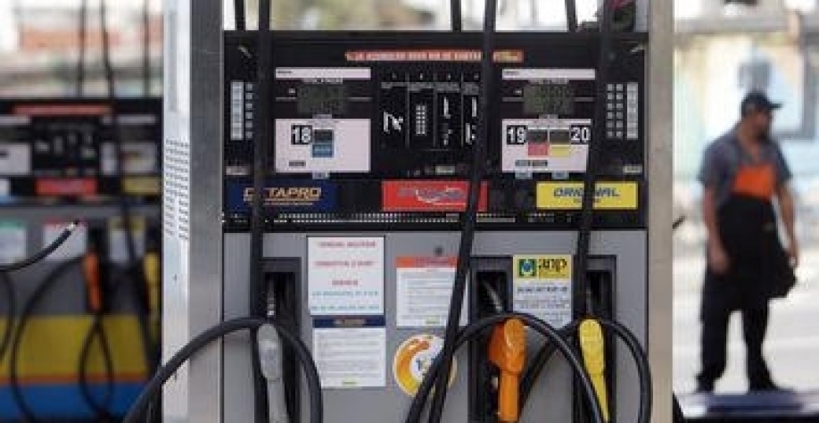 Esta foi a quarta semana seguida de quedas nos preços da gasolina. Os recuos sucedem um aumento expressivo no combustível em meados de agosto. Foto  Pedro Kirilos Estadão