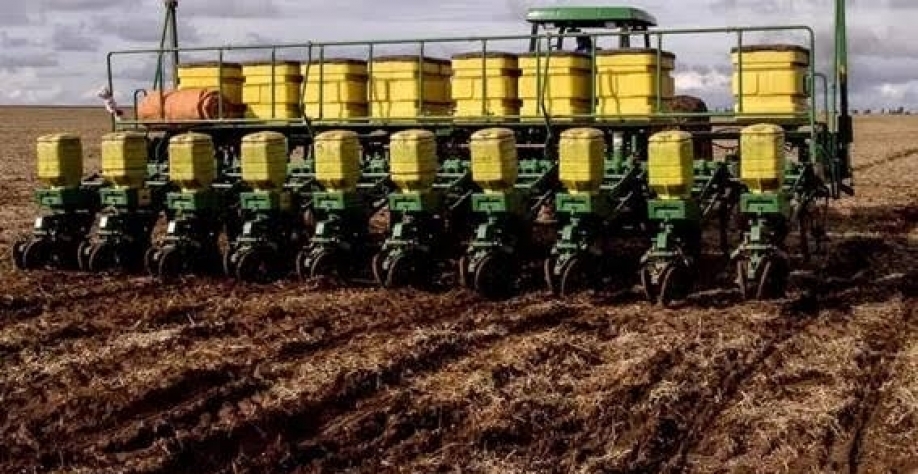 Produção e área plantada de soja deve ser recorde em 2023/24