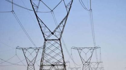 Brasil tem a conta de luz que mais pesa no bolso entre 34 países
