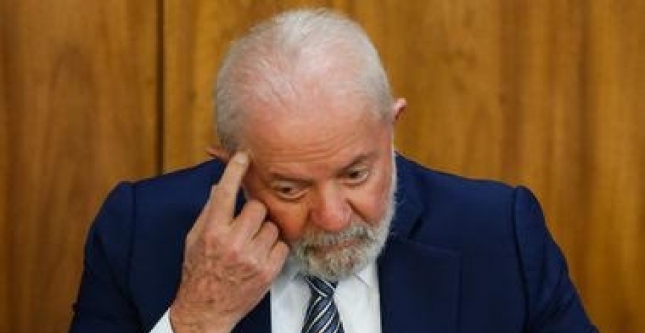 Pesquisa: Aprovação de Lula recua e passa para 54%