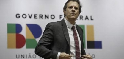 Haddad sentiu o golpe, não deu o braço a torcer e culpa STF e Congresso